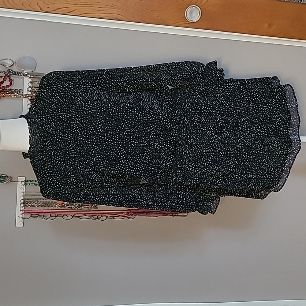 🫠$7 or 4 items for $20. express black dress size M